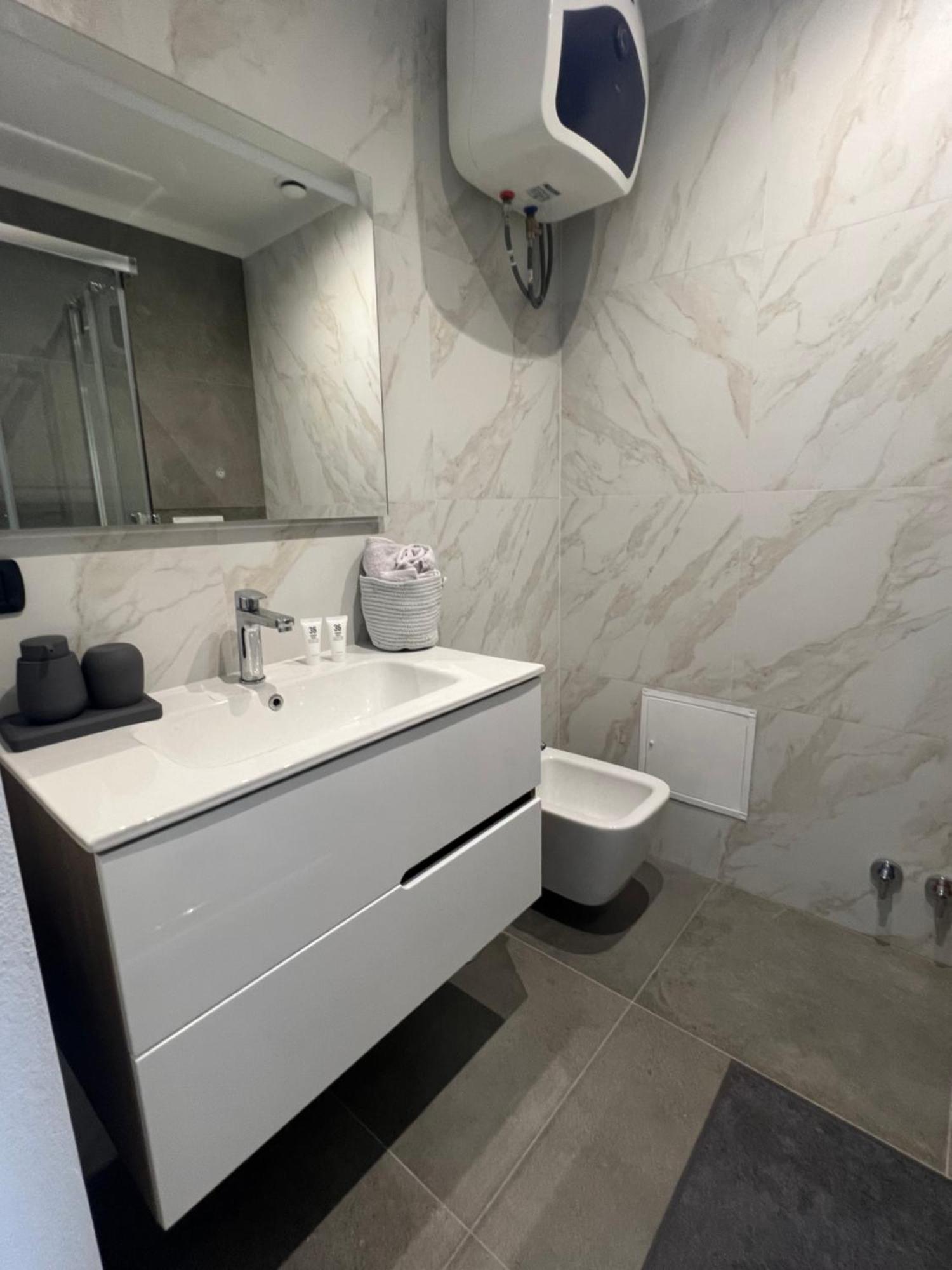 Monolocale Ovidio Aparthotel Milánó Kültér fotó