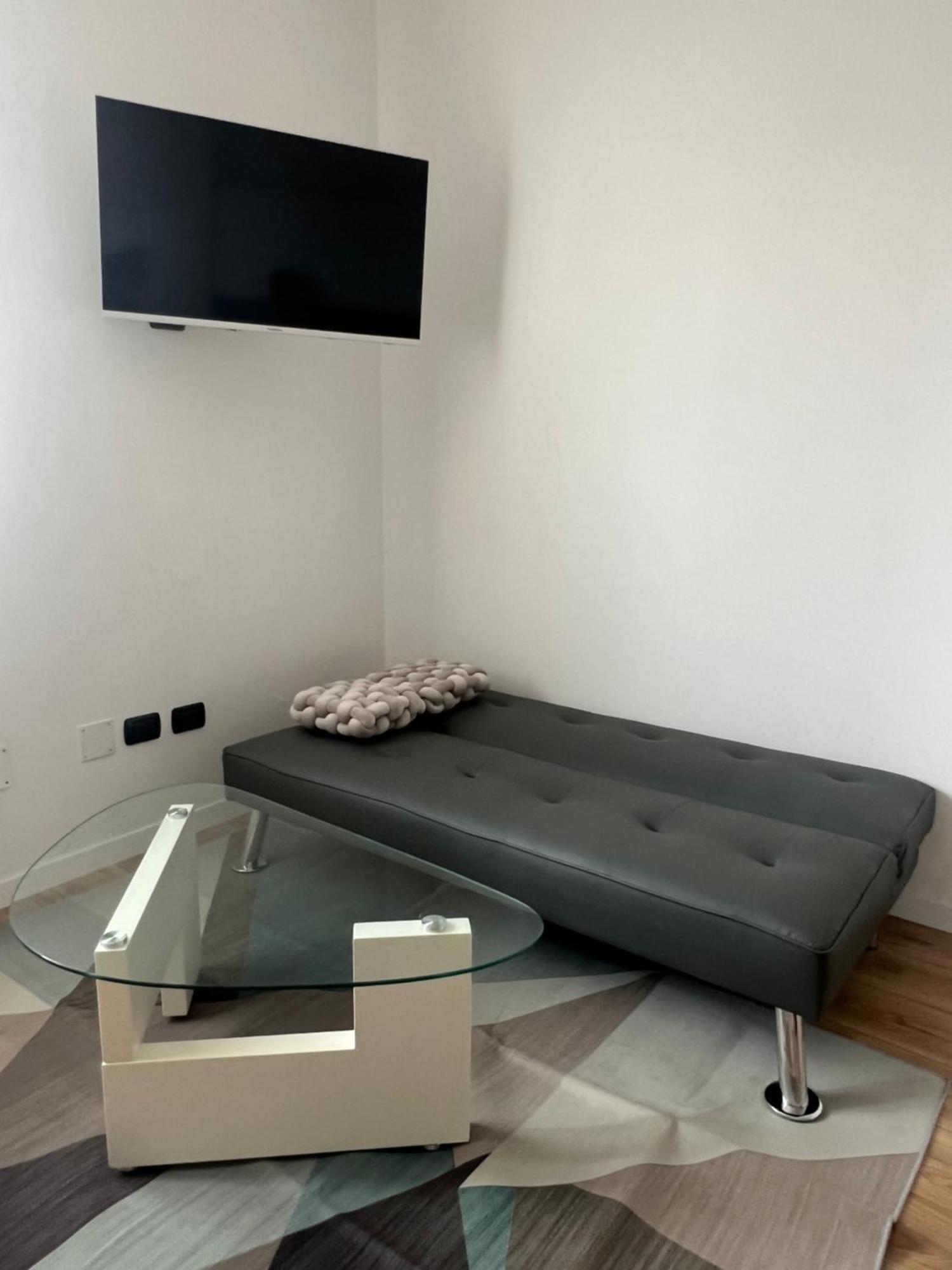 Monolocale Ovidio Aparthotel Milánó Kültér fotó