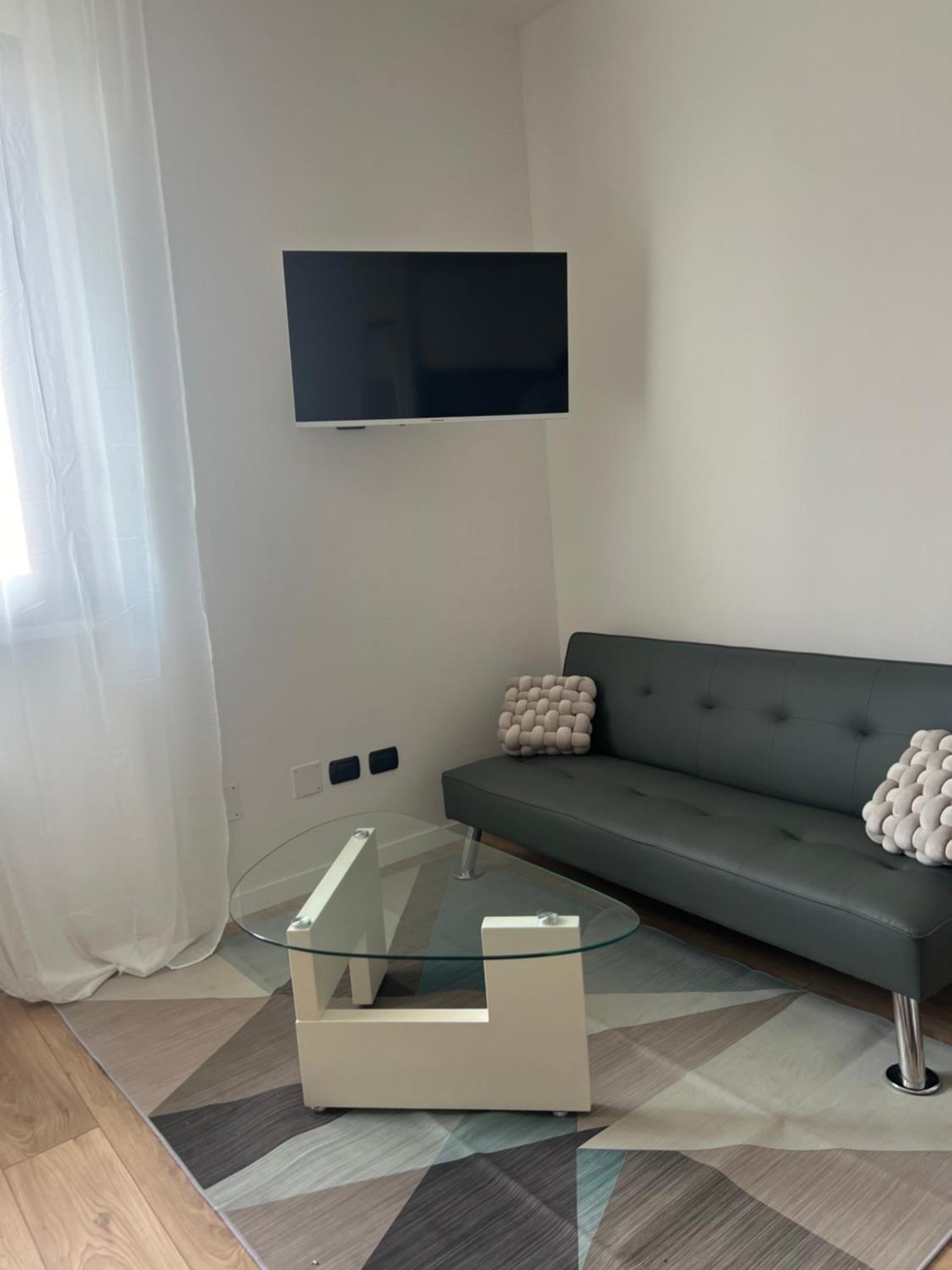 Monolocale Ovidio Aparthotel Milánó Kültér fotó